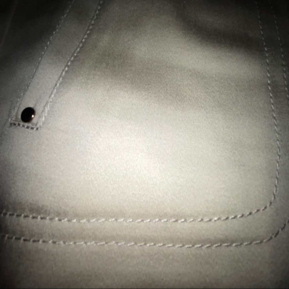 Tan Short by Cache - Picture 4 of 5